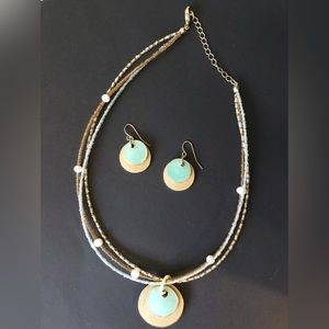 Necklace and earring set